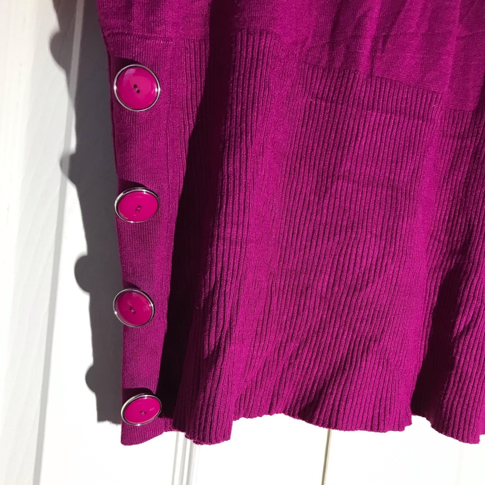 Sweater - Picture 2 of 2
